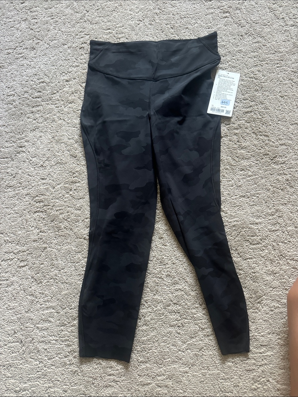 NWT Lululemon Base Pace HR Crop 23”